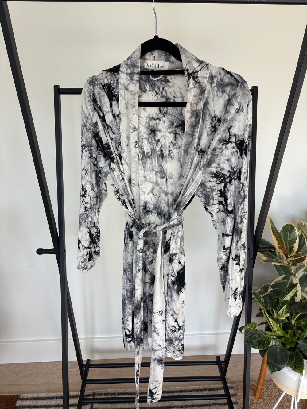 Mason grey Black & White Tie-Dye Kimono Robe